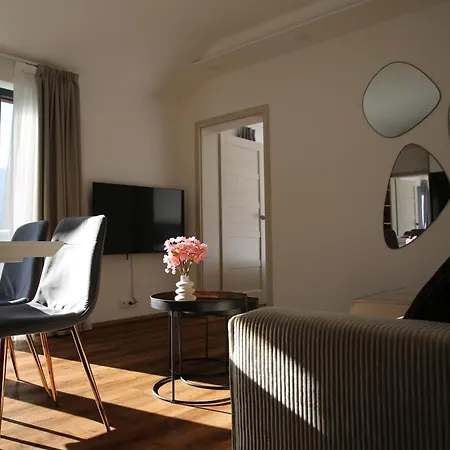 Pod Plesivcem Apartment Abertamy